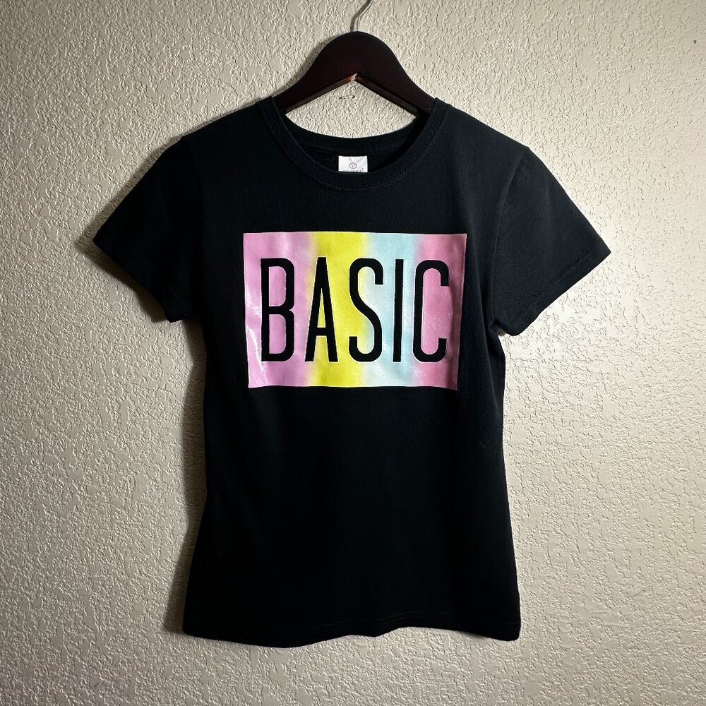 "Basic" Graphic T-Shirt